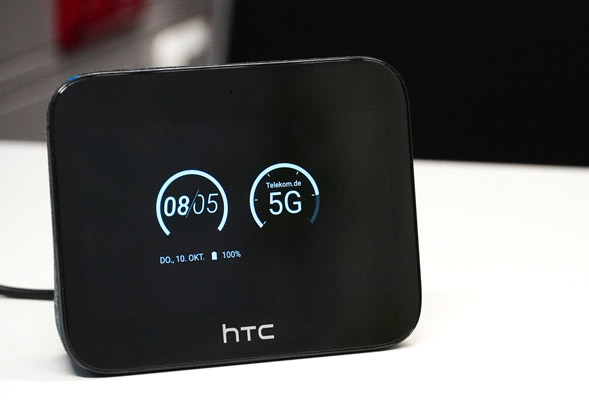 HTC 5G Hub Display im Standbye
