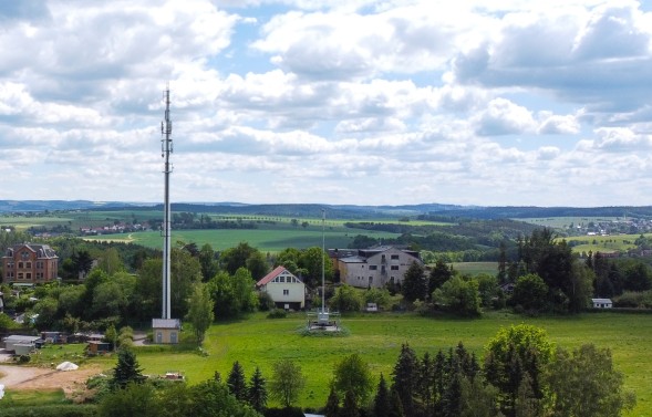 Mobilfunkmast im ländlichen Raum